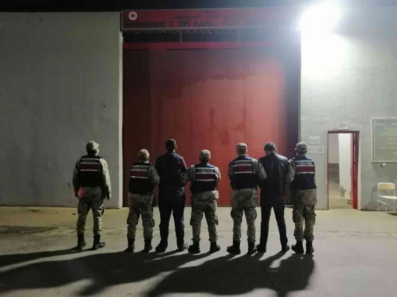 Gaziantep’ten Hatay’a uyuşturucu sevkiyatına jandarma engeli
