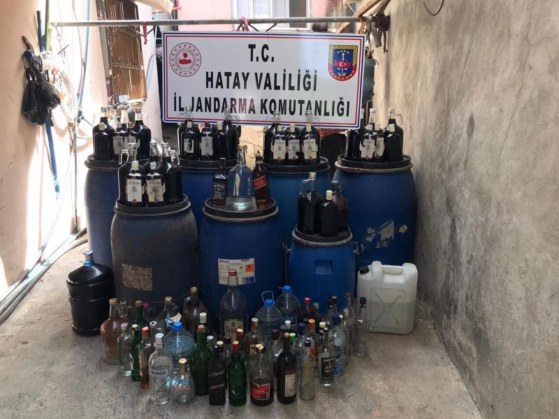 Hatay’da kaçak içki operasyonu
