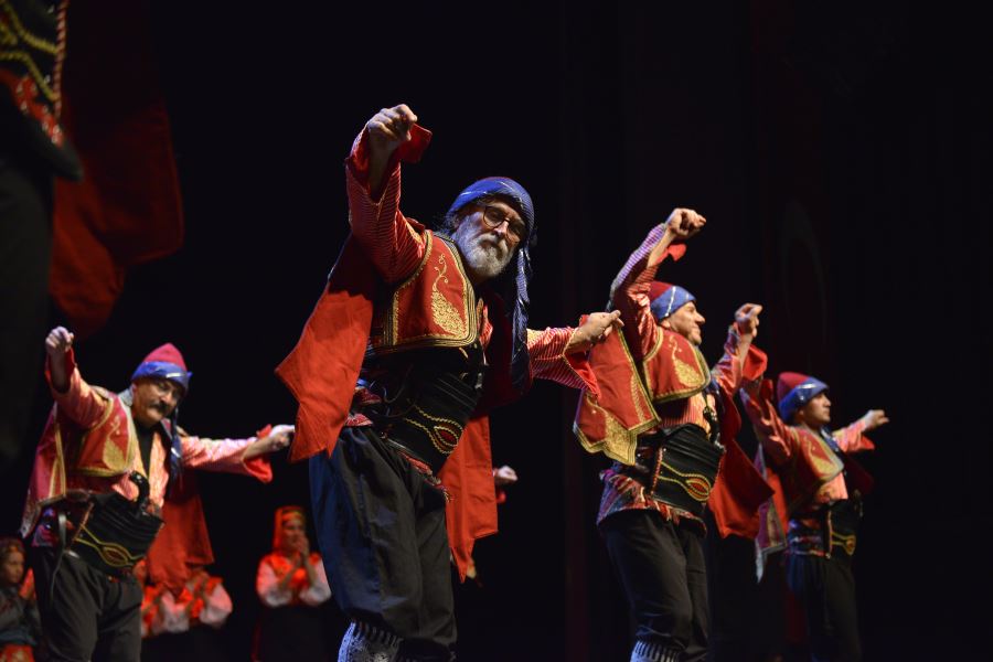 Kurtuluş hikayesi halk danslarıyla anlatıldı