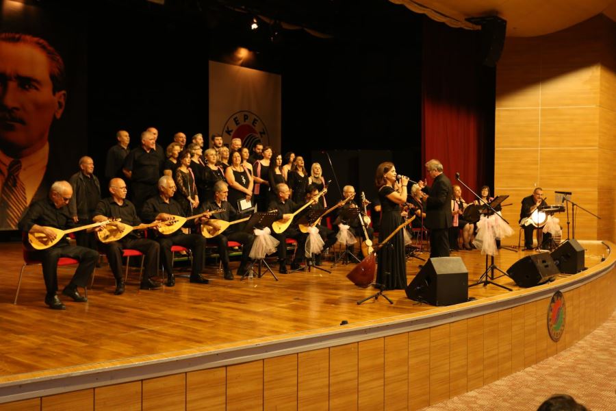 Kepez’de Anadolu’nun renkleri türkülerle dile geldi  