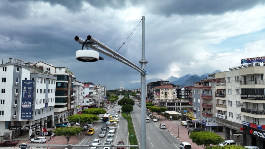 Ulaşım ile teknolojiyi bir araya getiren Akıllı Kavşak Kontrol Merkezi ödül aldı