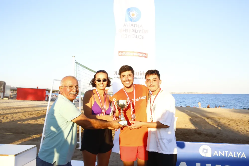 Büyükşehir’den plaj voleybolu turnuvası 