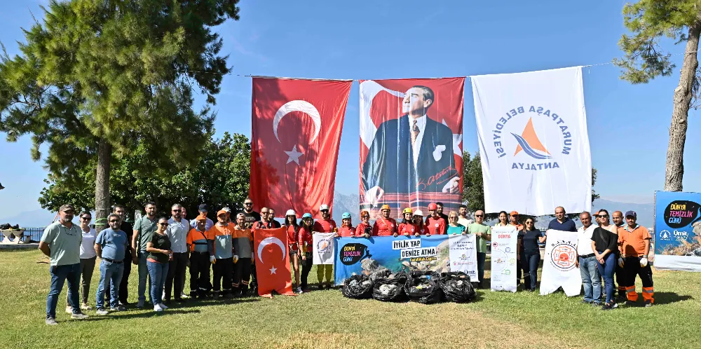 Dağcılar falezlerde temizlik yaptı