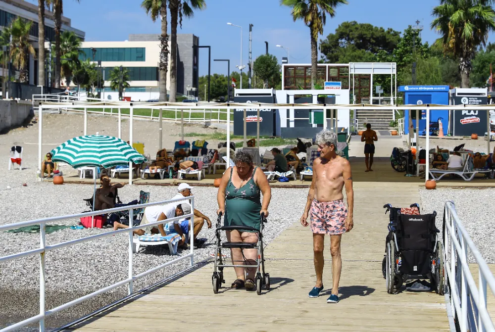 Engelsiz Plaj turistlerin de gözdesi