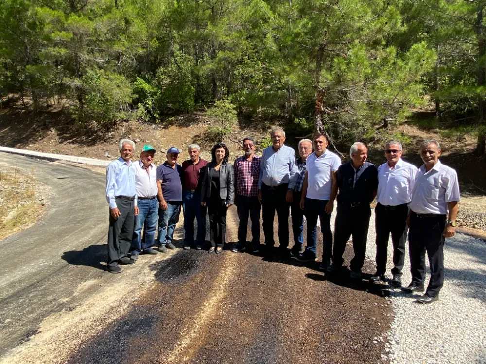 Çaltılıçukur ve Murtiçi grup yolunda sathi asfalt çalışması 