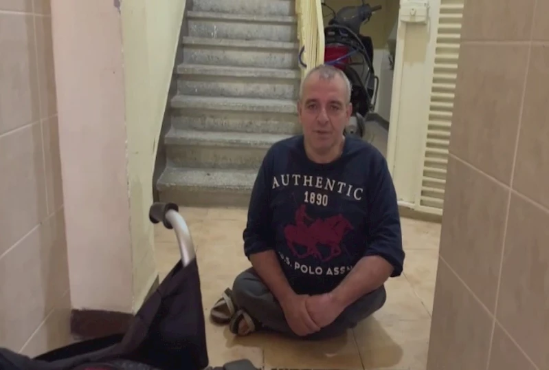 Engelli olduğunu düşünerek yardım etti ama gerçek bambaşka çıktı
