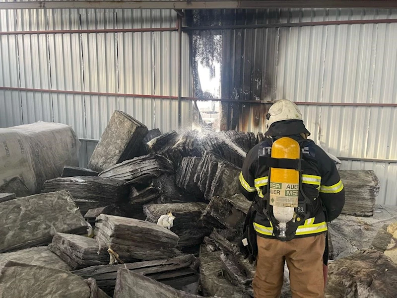 Antakya’da bir iş yerinde yangın çıktı
