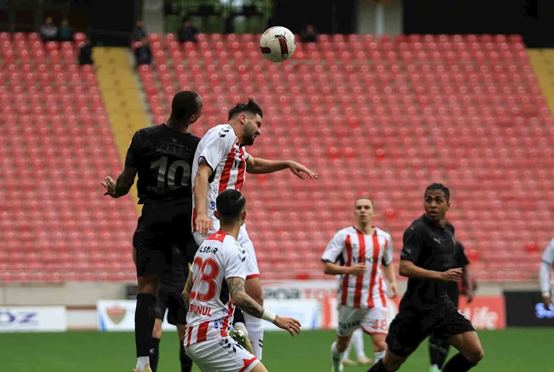 Trendyol Süper Lig: Hatayspor: 1 - Samsunspor: 0 (İlk yarı)
