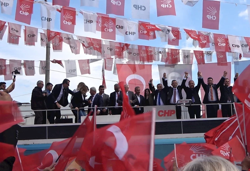 CHP Genel Başkanı Özel, Osmaniye’de partililerle buluştu
