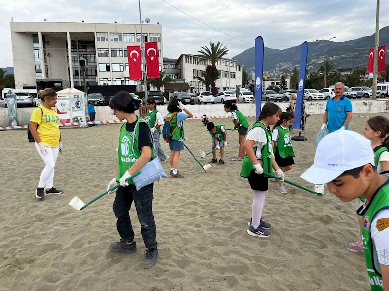 Alanya’da yılın ilk çöp kategorize çalışması yapıldı
